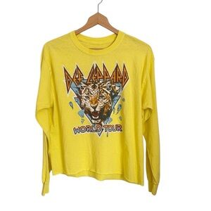 Def Leppard World Tour Yellow Long Sleeve Cropped Graphic Tee Shirt size 0X